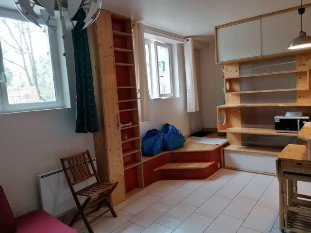 Appartement Avec Jardin Au Calme 蒙特勒伊 外观 照片
