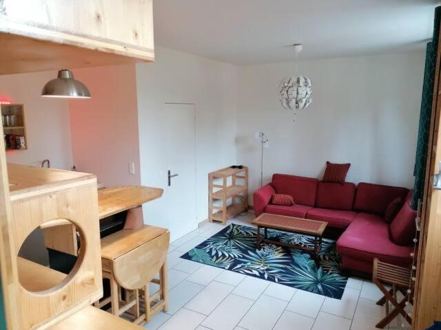 Appartement Avec Jardin Au Calme 蒙特勒伊 外观 照片