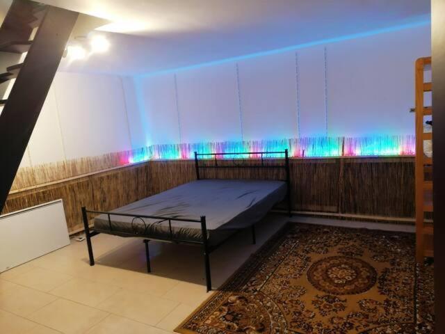 Appartement Avec Jardin Au Calme 蒙特勒伊 外观 照片