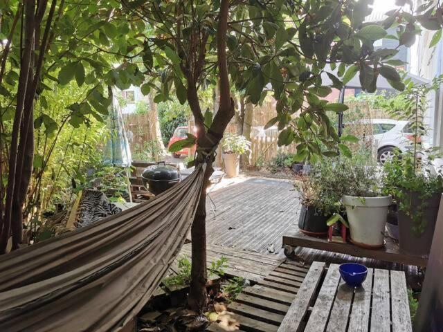 Appartement Avec Jardin Au Calme 蒙特勒伊 外观 照片
